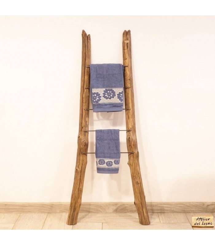 Realizzazione scala porta asciugamani bagno - Falegnameria Fradà -  falegname a palermo